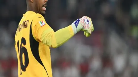 田勇队长小腿重伤，西海岸赛季提前告终